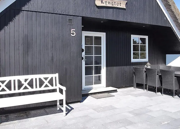 Rasmina - 1-2km From The Sea By Interhome